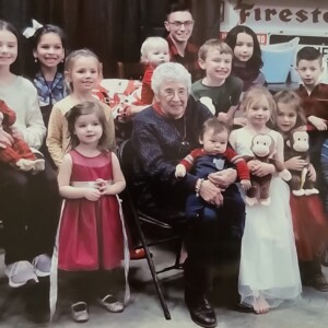 Linot with her grandchildren.